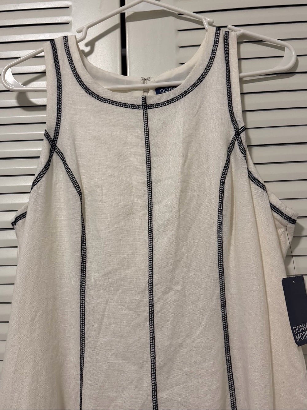 Donna Morgan Sleeveless Maxi Linen Blend Dress - Picture 5 of 10